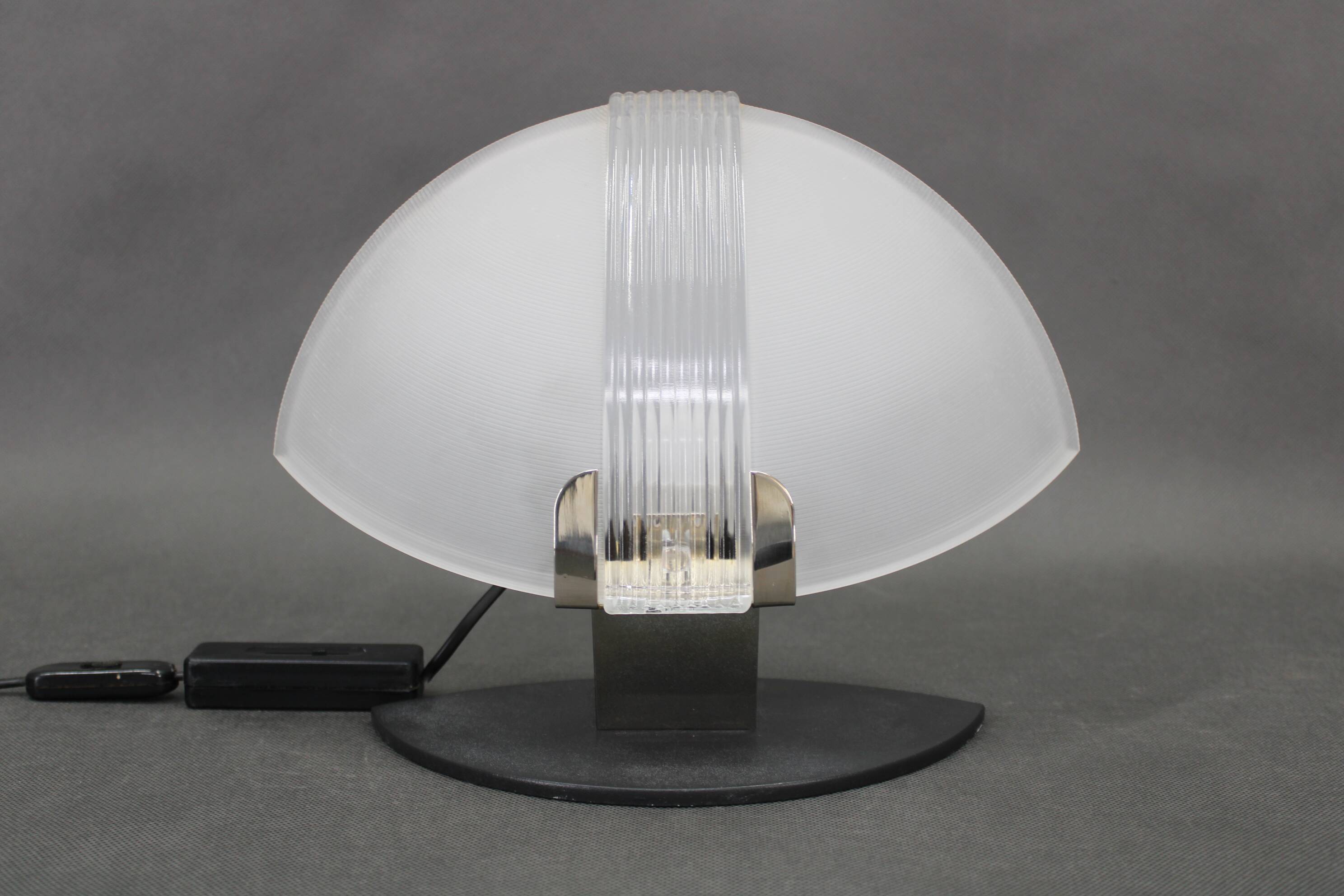 Pair of Italian midcentury table lamps by F. Fabbian, frosted glass, 1980s