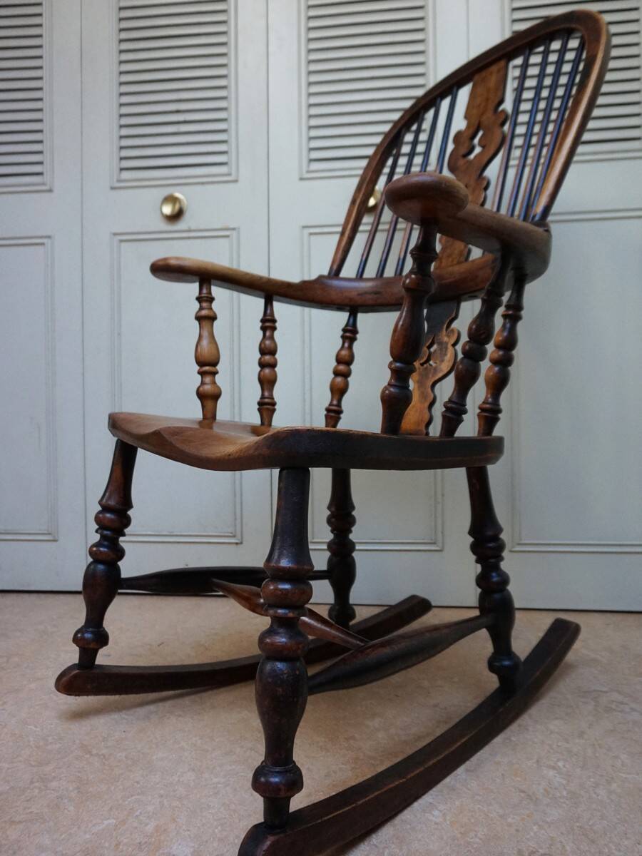 Chaise à Bascule Windsor Antique du 19ème Siècle