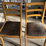 Set of 2 vintage 1950s solid wood chairs – Scandinavian style