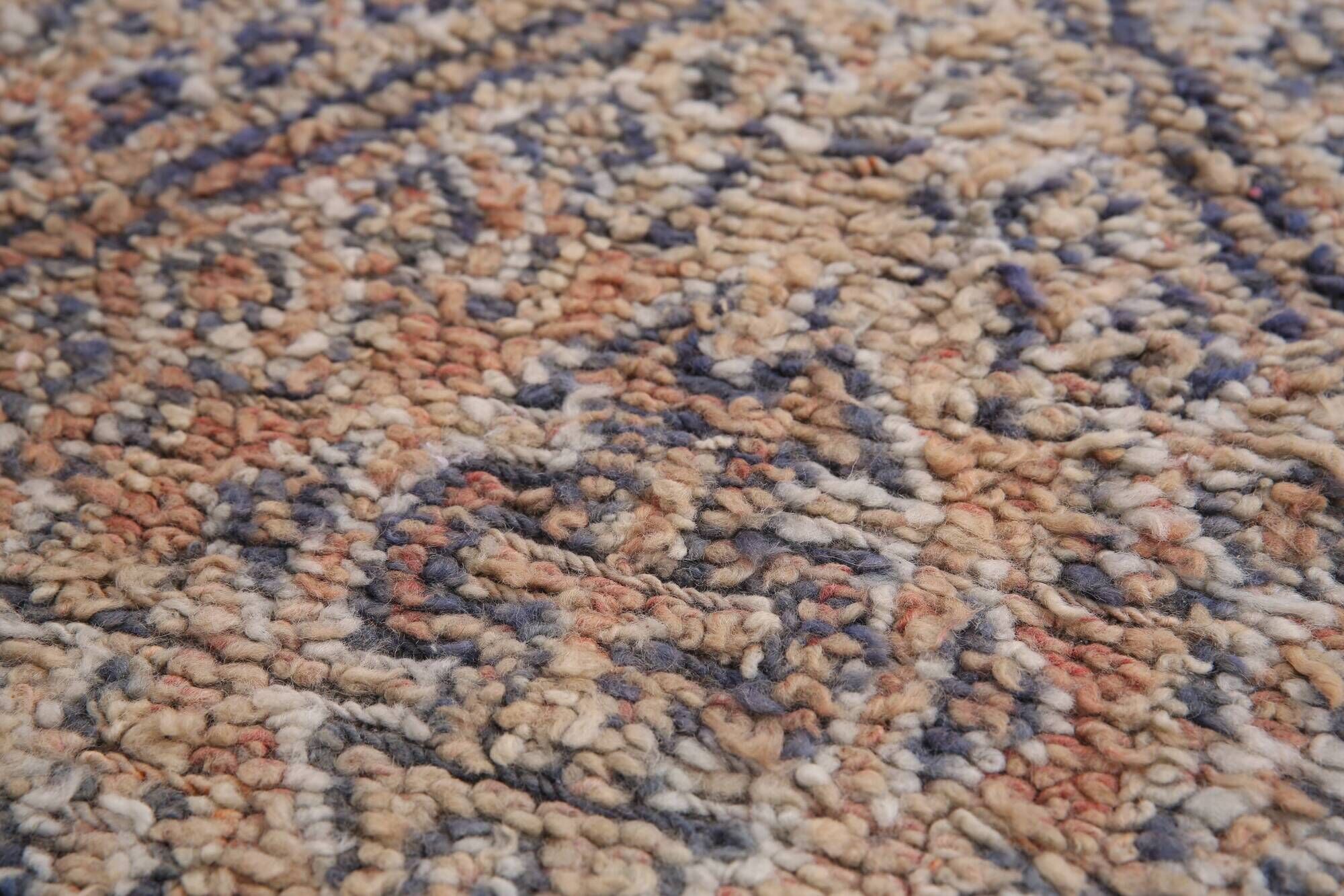 Vintage Moroccan Beni Mguild Rug 194 x 270 cm - Berber Wool Rug Handmade