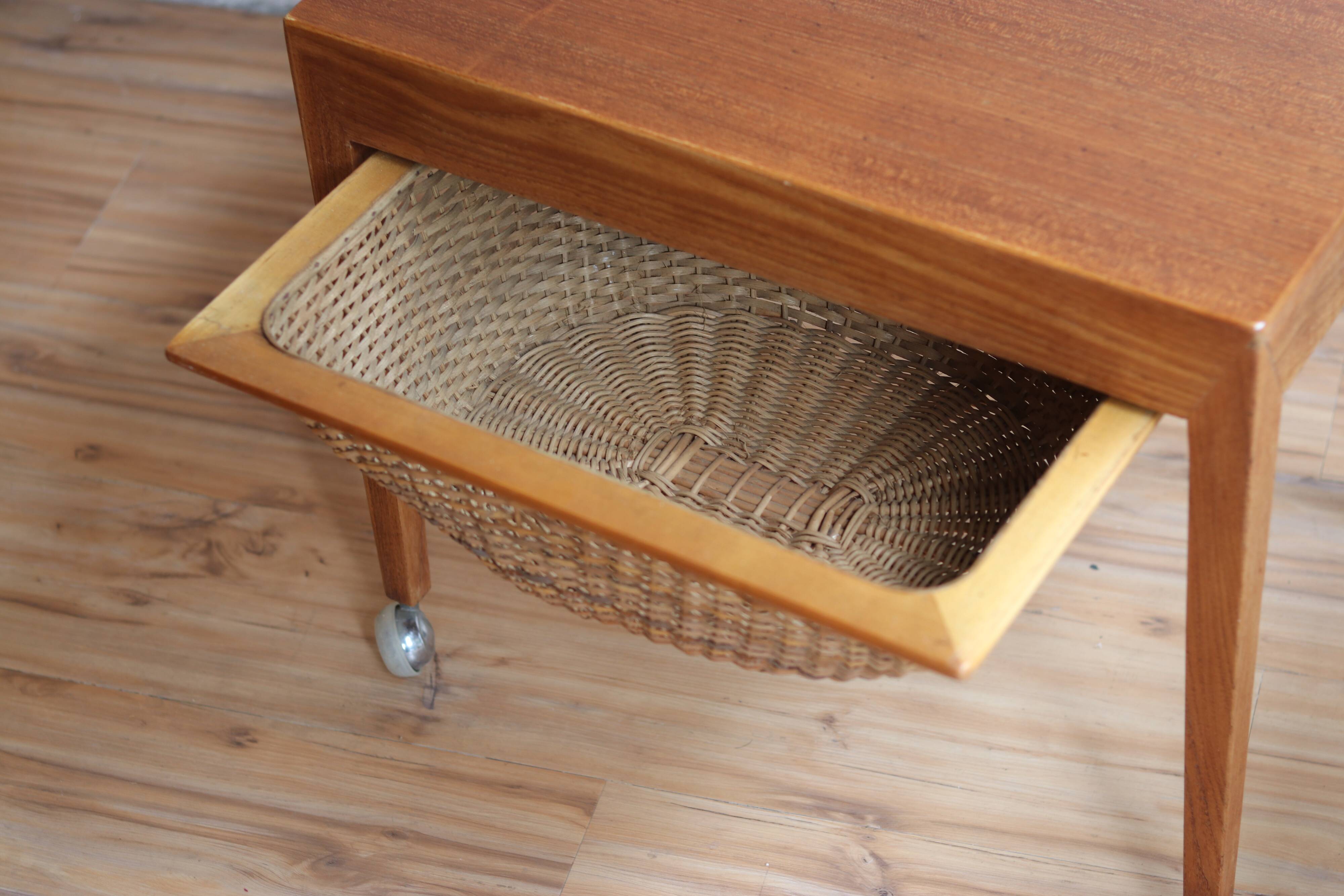 Meuble de couture teck et osier, Severin Hansen, 1950