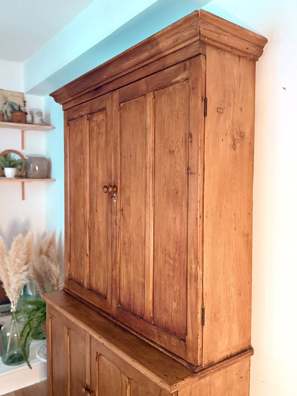 Parisian sideboard in solid wood