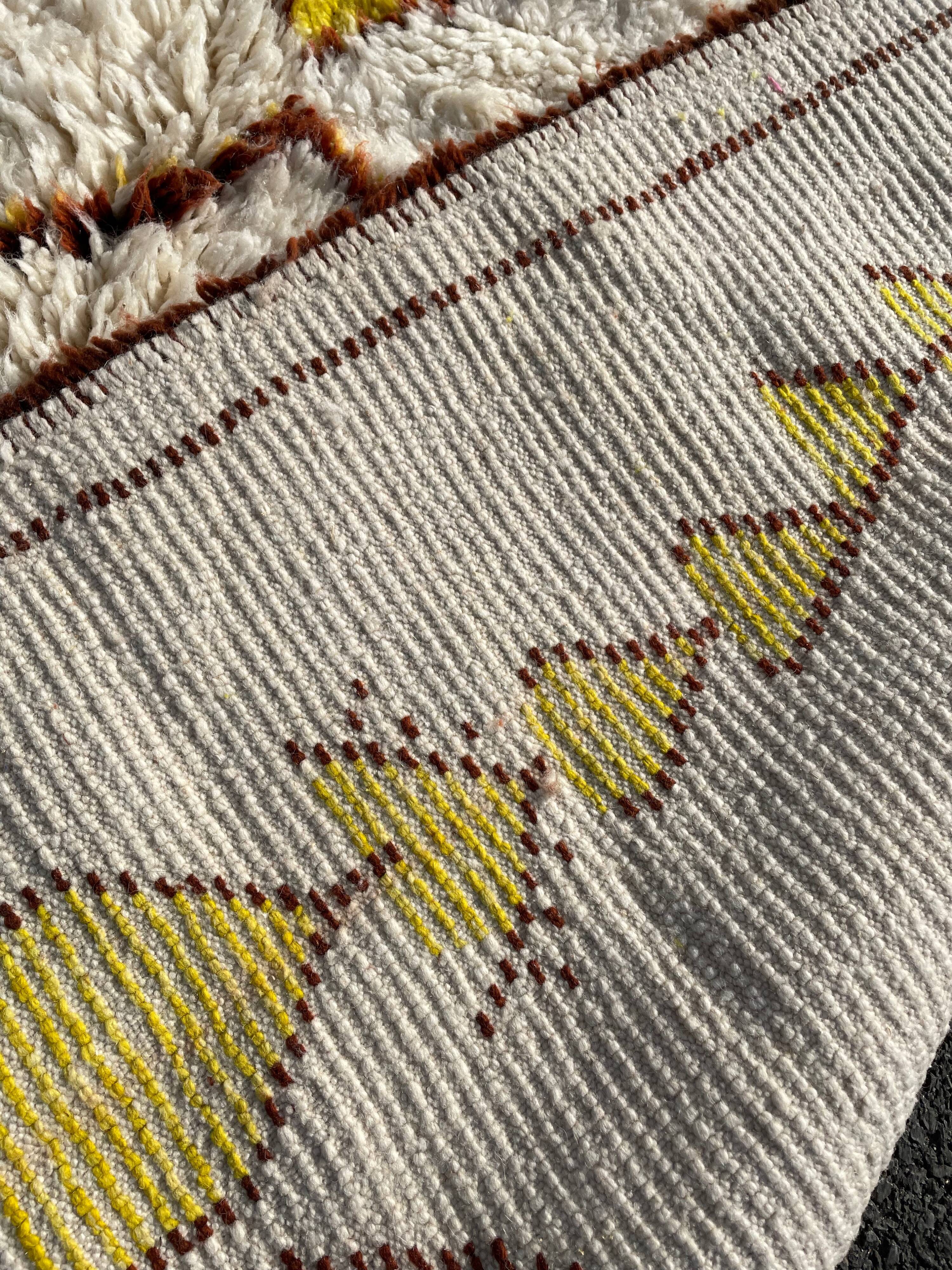 Contemporary Moroccan Berber carpet Beni Ouarain