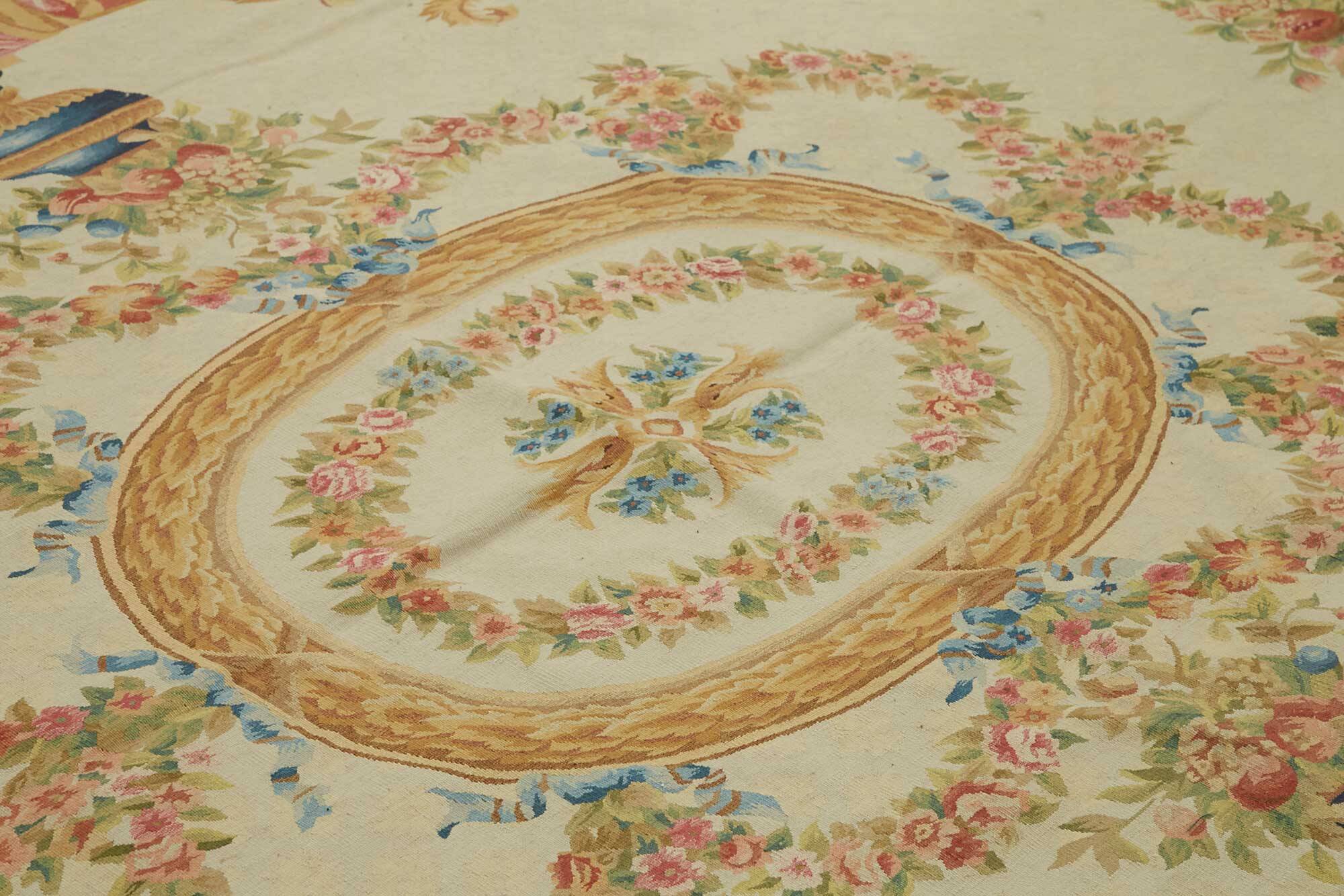 Handmade European Vintage Aubusson Kilim 298 cm x 431 cm