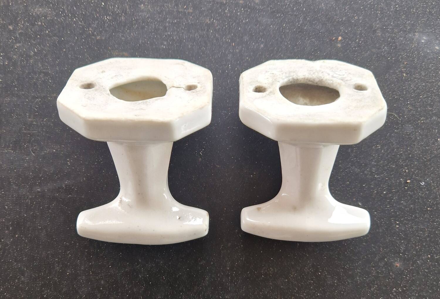 Pair of porcelain hooks