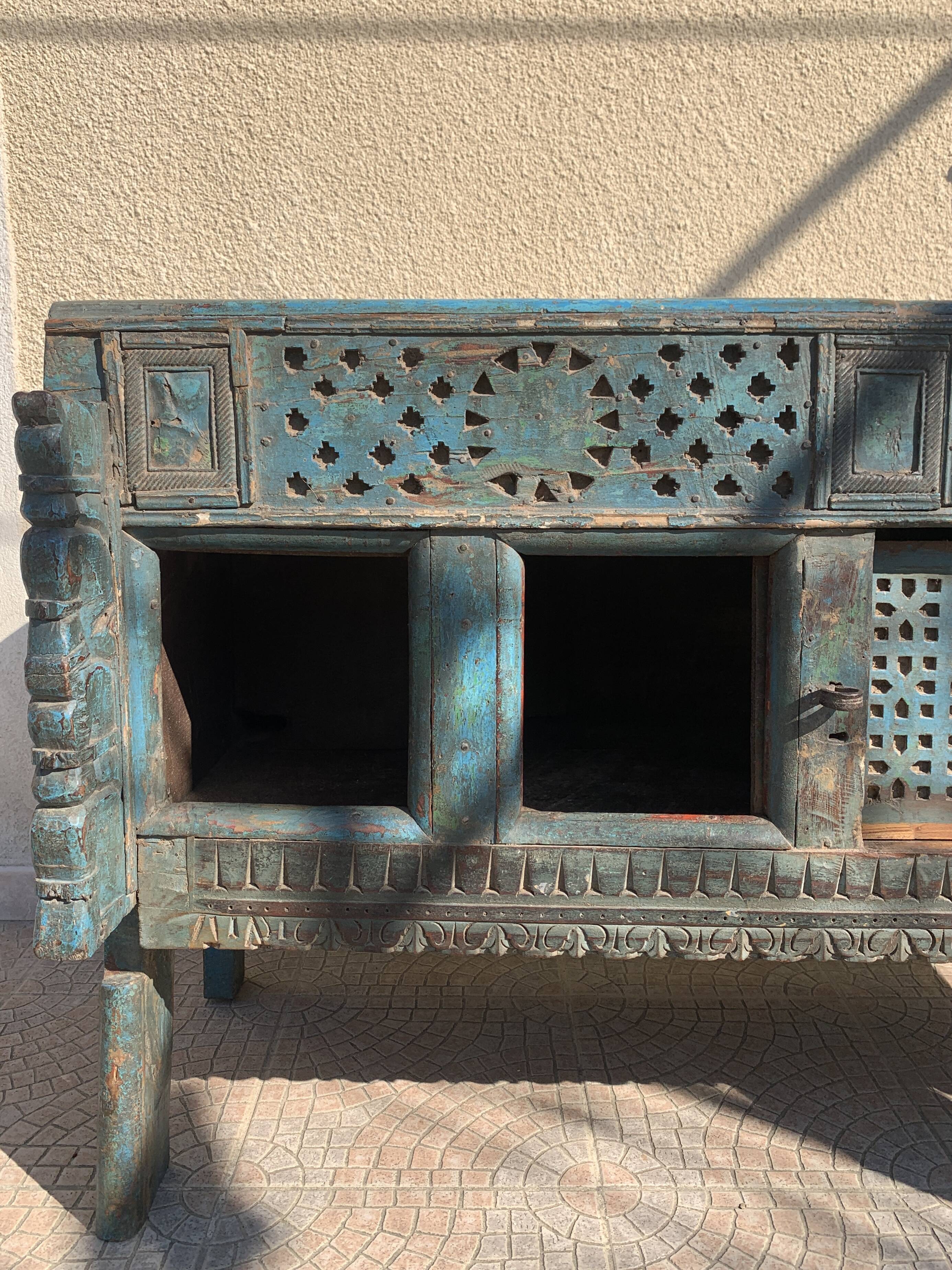 Ancient Indian furniture Damchiya blue