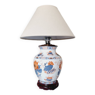 Hand-painted porcelain table lamp, Chinese Imari style.