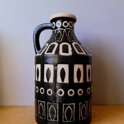 Pichet ou vase en céramique