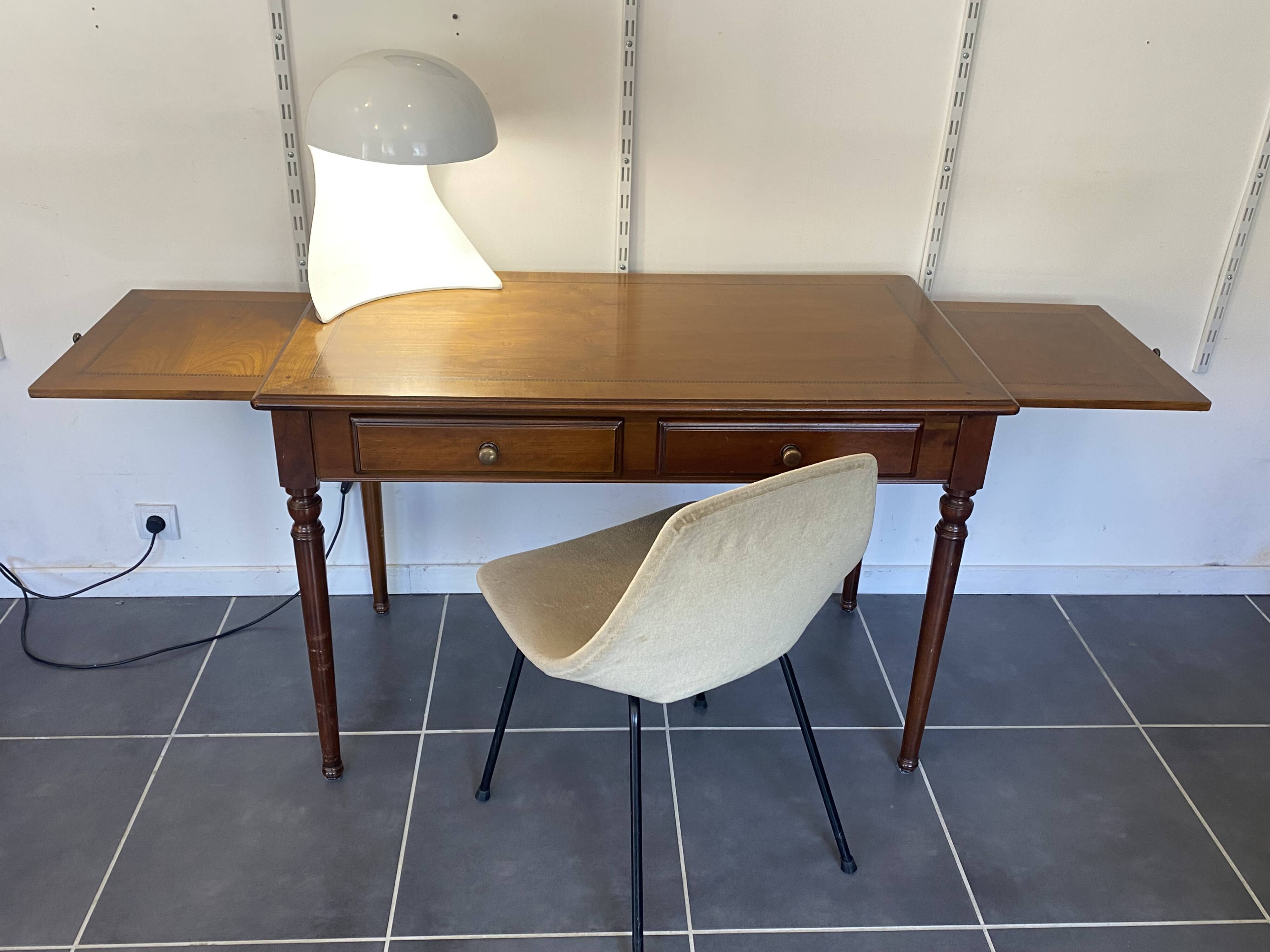 Antique cherry wood desk with marquetry, 2 drawers and 2 shelves, 112x60 h76cm.