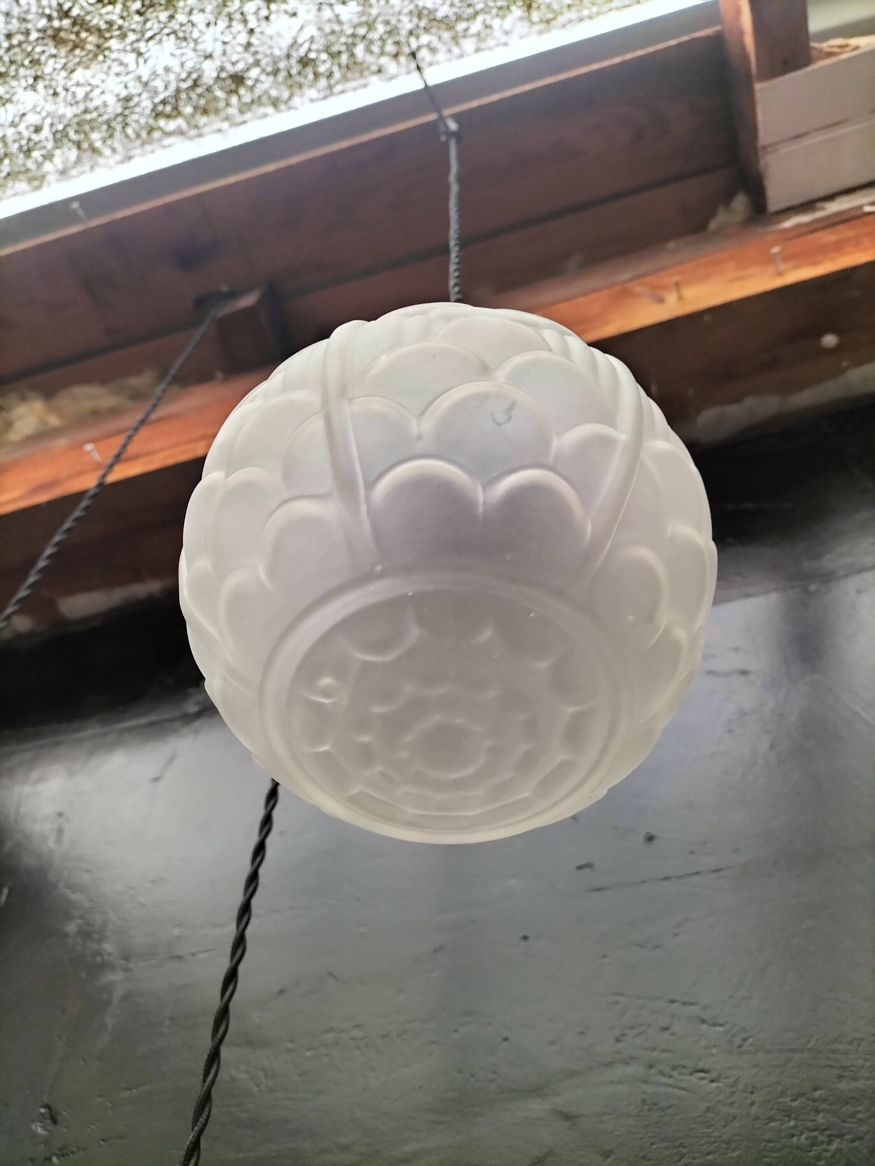 Art deco pendant lights