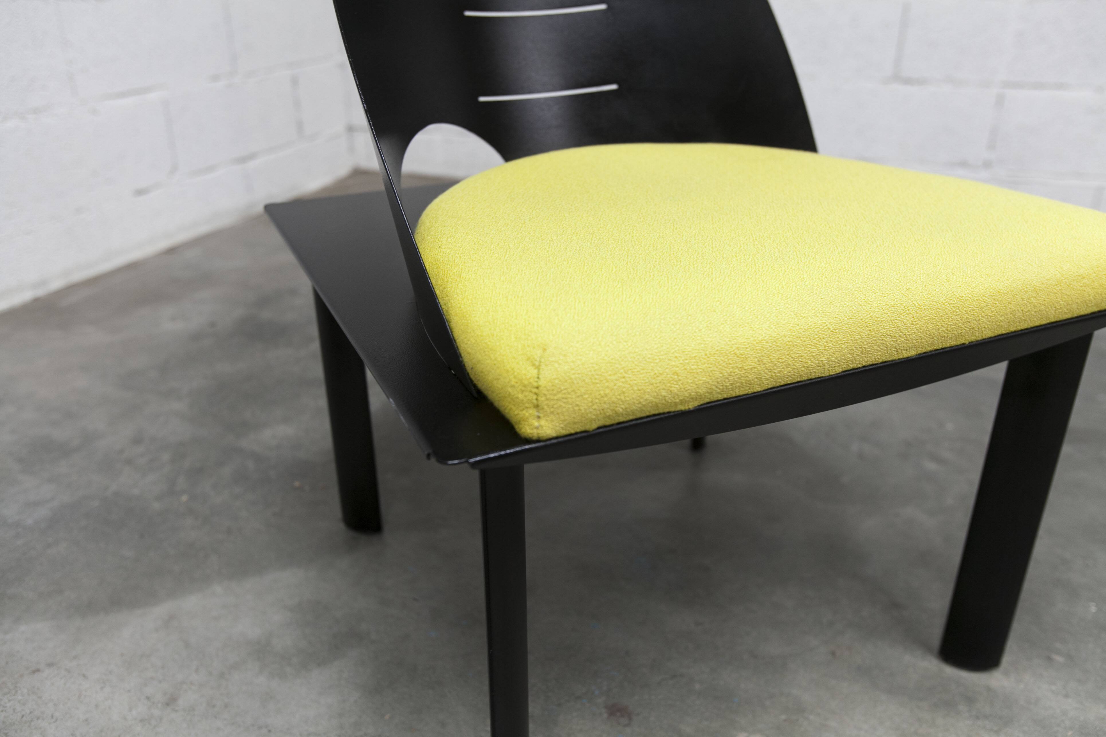 Ensemble 2 fauteuils + table basse design patrice bonneau genexco 1980