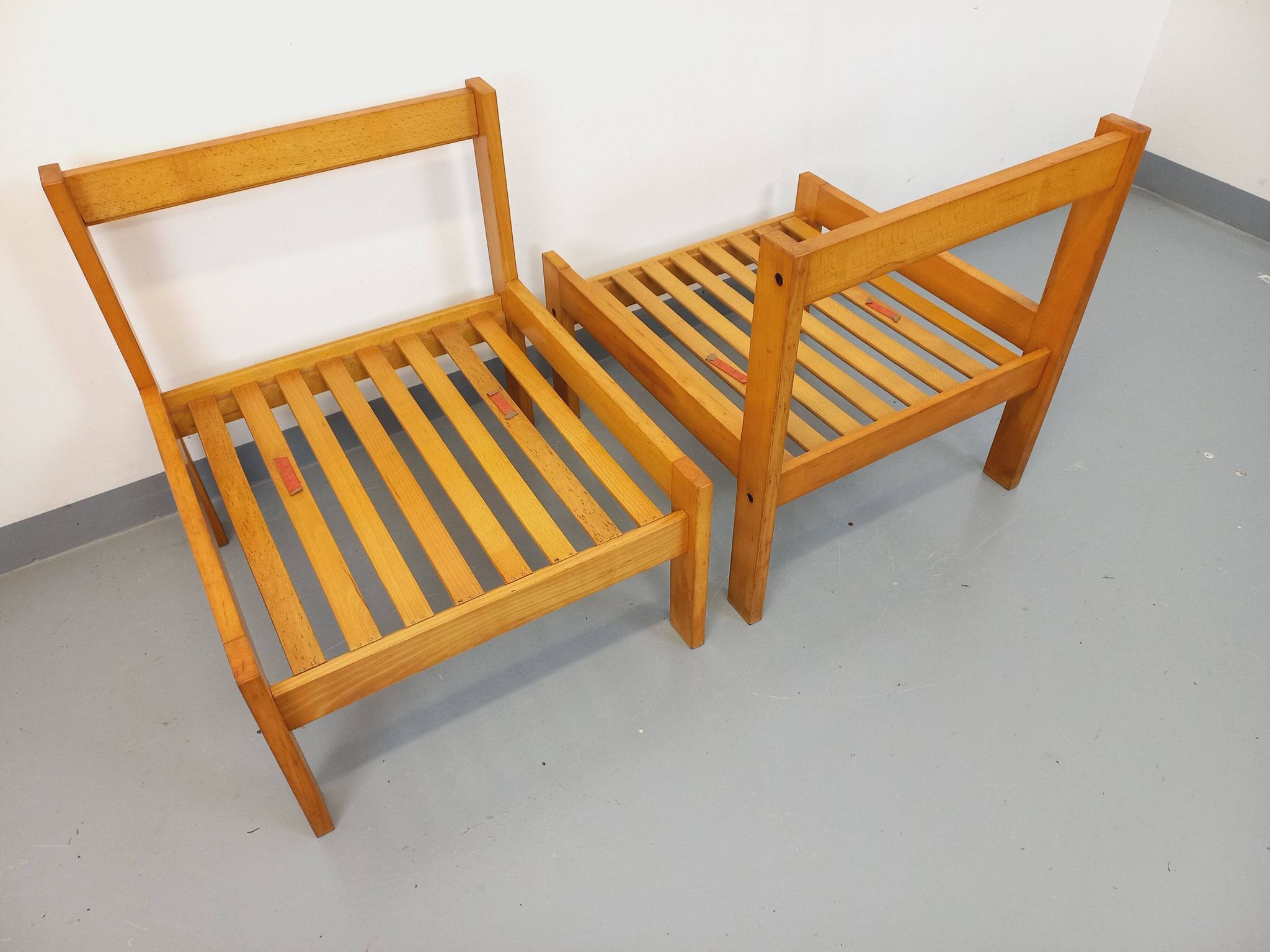 Set of 2 vintage Baumann armchairs in orange fabric and wood from the 80s