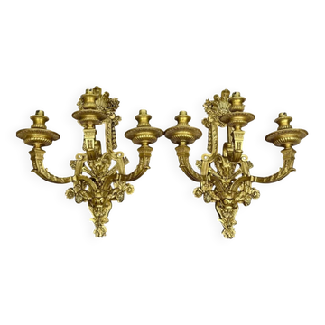 Paire d’appliques en bronze doré, style Louis XVI, époque XIXe
