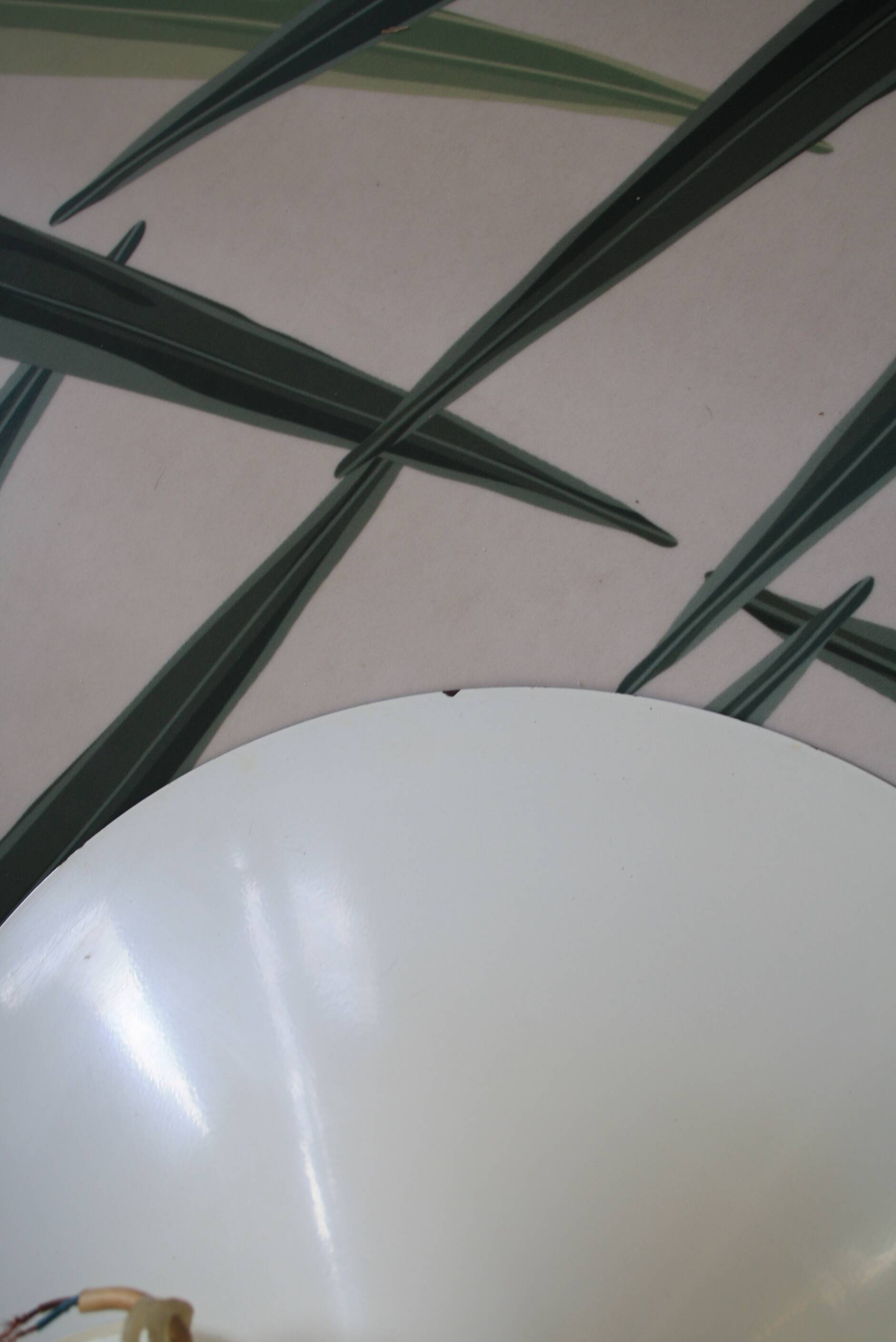 White metal suspension