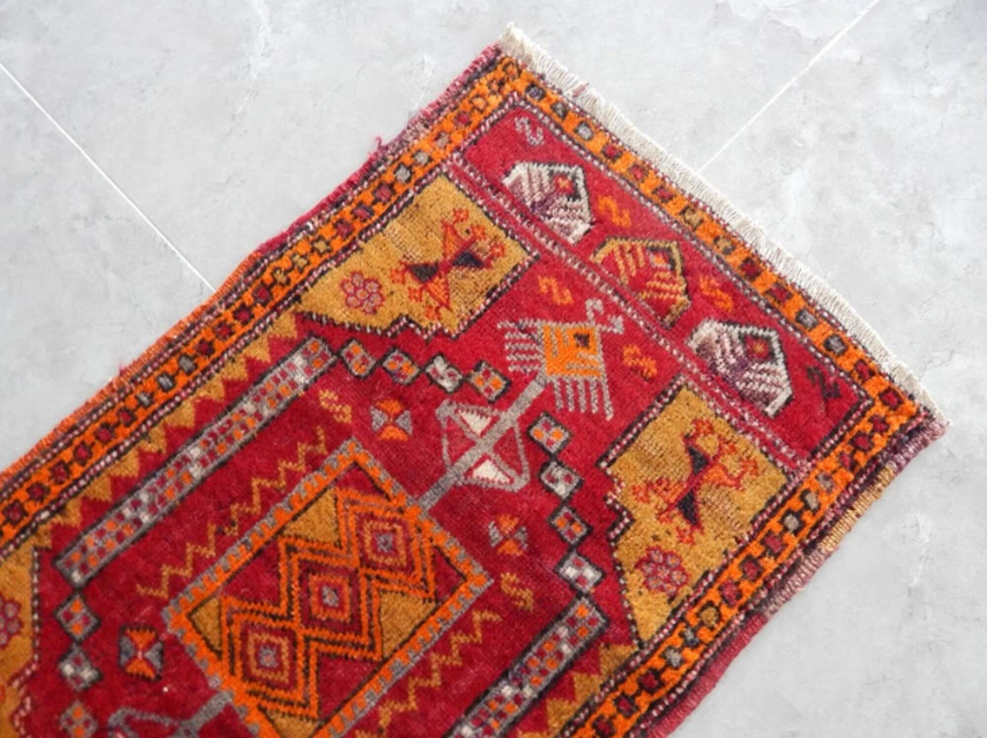 Vintage Turkish hallway rug 54x96 cm