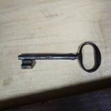 Large antique walnut wardrobe – Louis XV period – 2 doors – 18th century