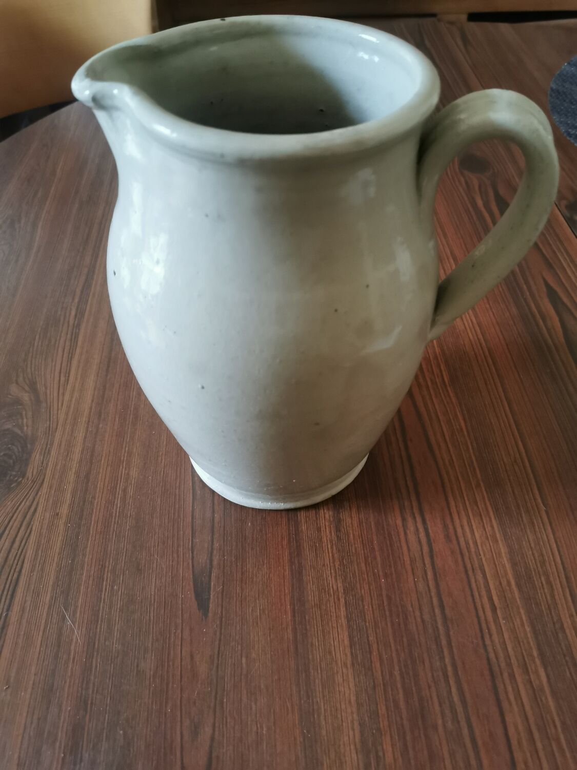 Light stoneware jug