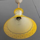 Suspension en verre jaune années 1960