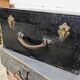 Valise en bois vintage