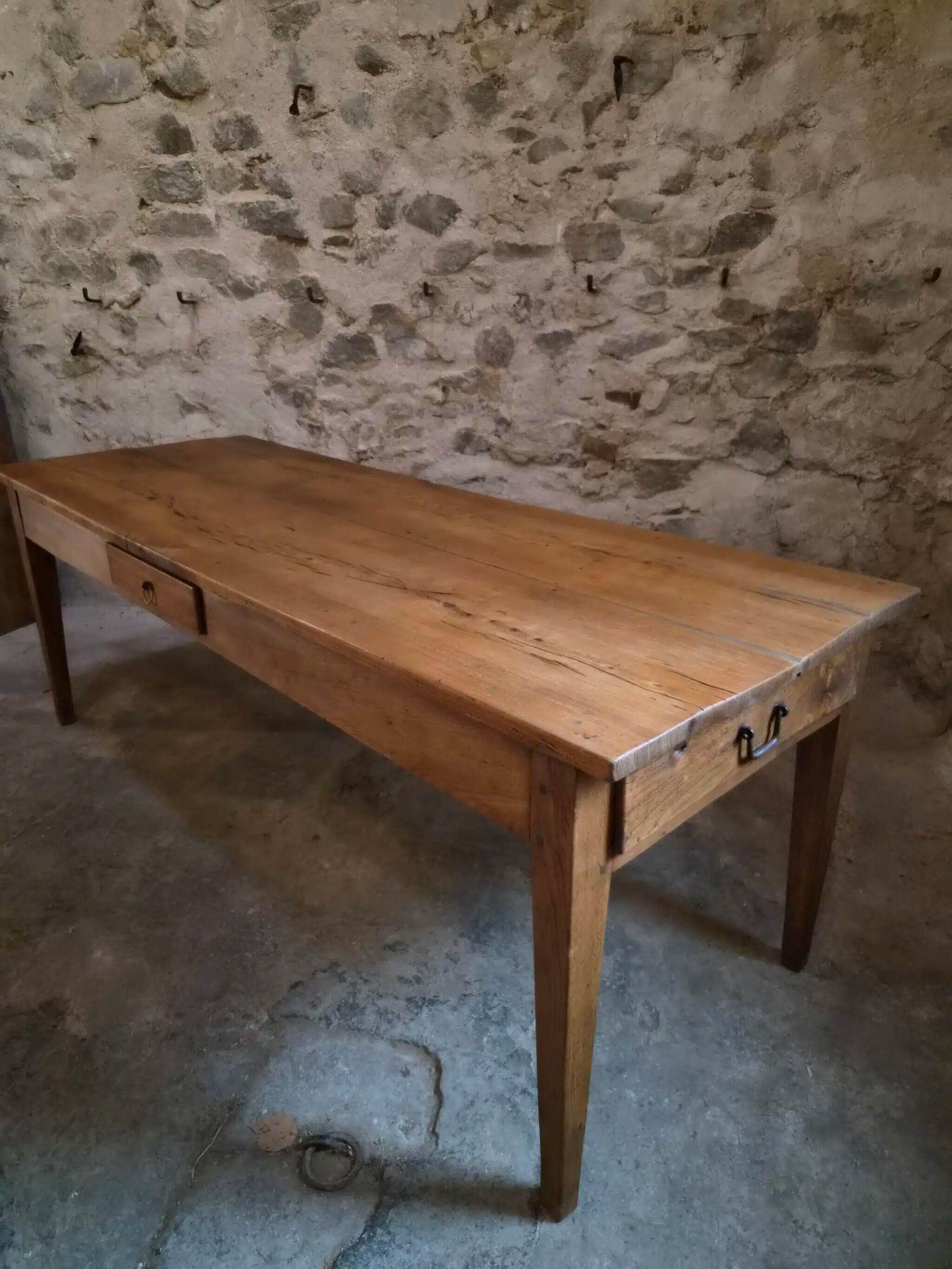 18th-century French farmhouse dining table in oak and chestnut.