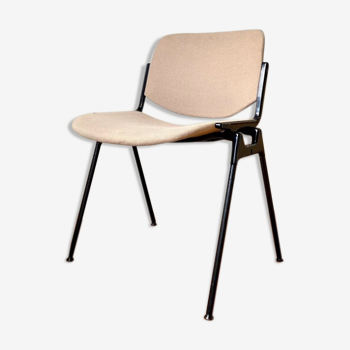 Chair DSC 106 by Giancarlo Piretti for Castelli 1970s' in beige cotton