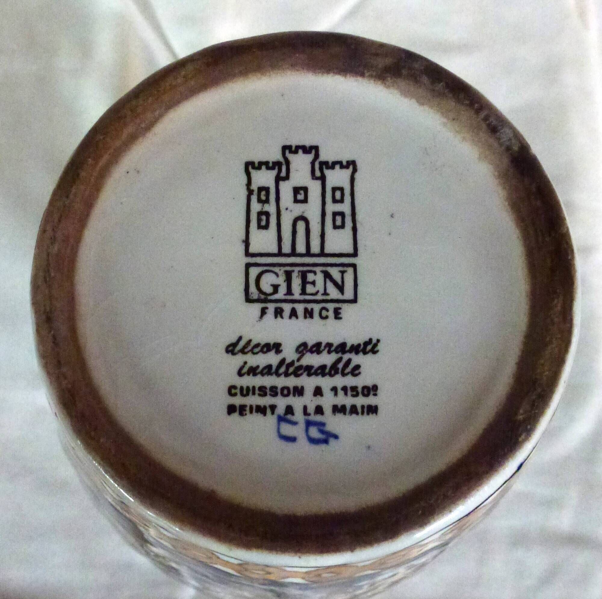 Blue vase gien