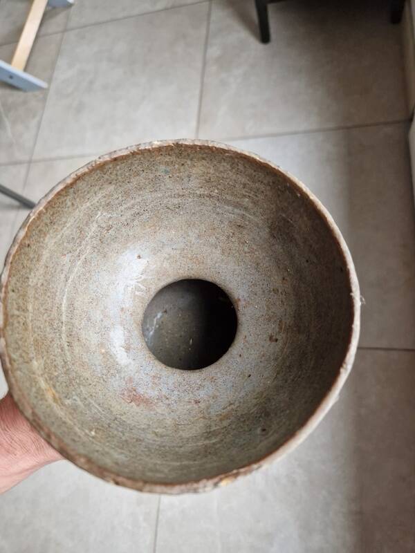 Claire Debril (1927-2021) - Diabolo vase in ceramic made using the coil technique.