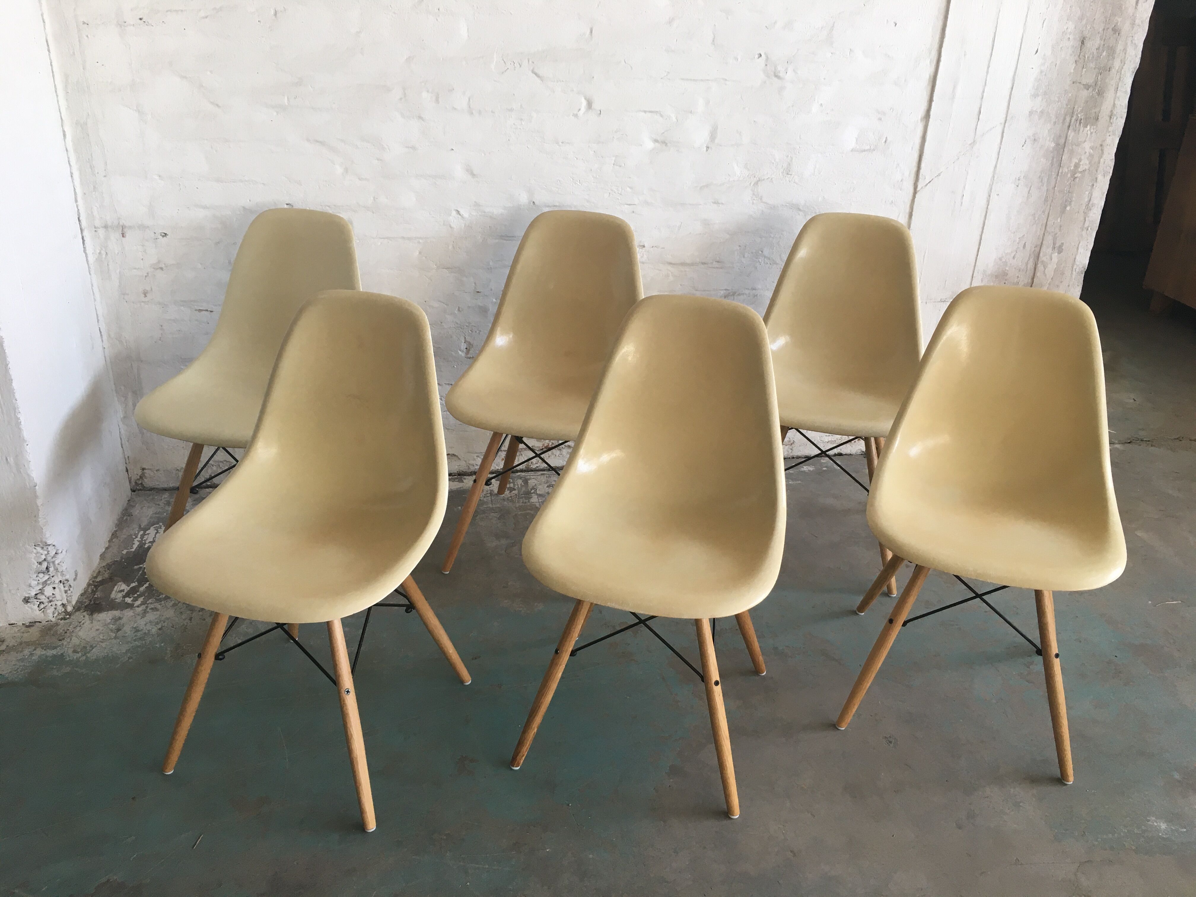Ensemble de 6 chaises à manger DSW par Charles et Ray Eames