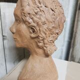 Bust woman