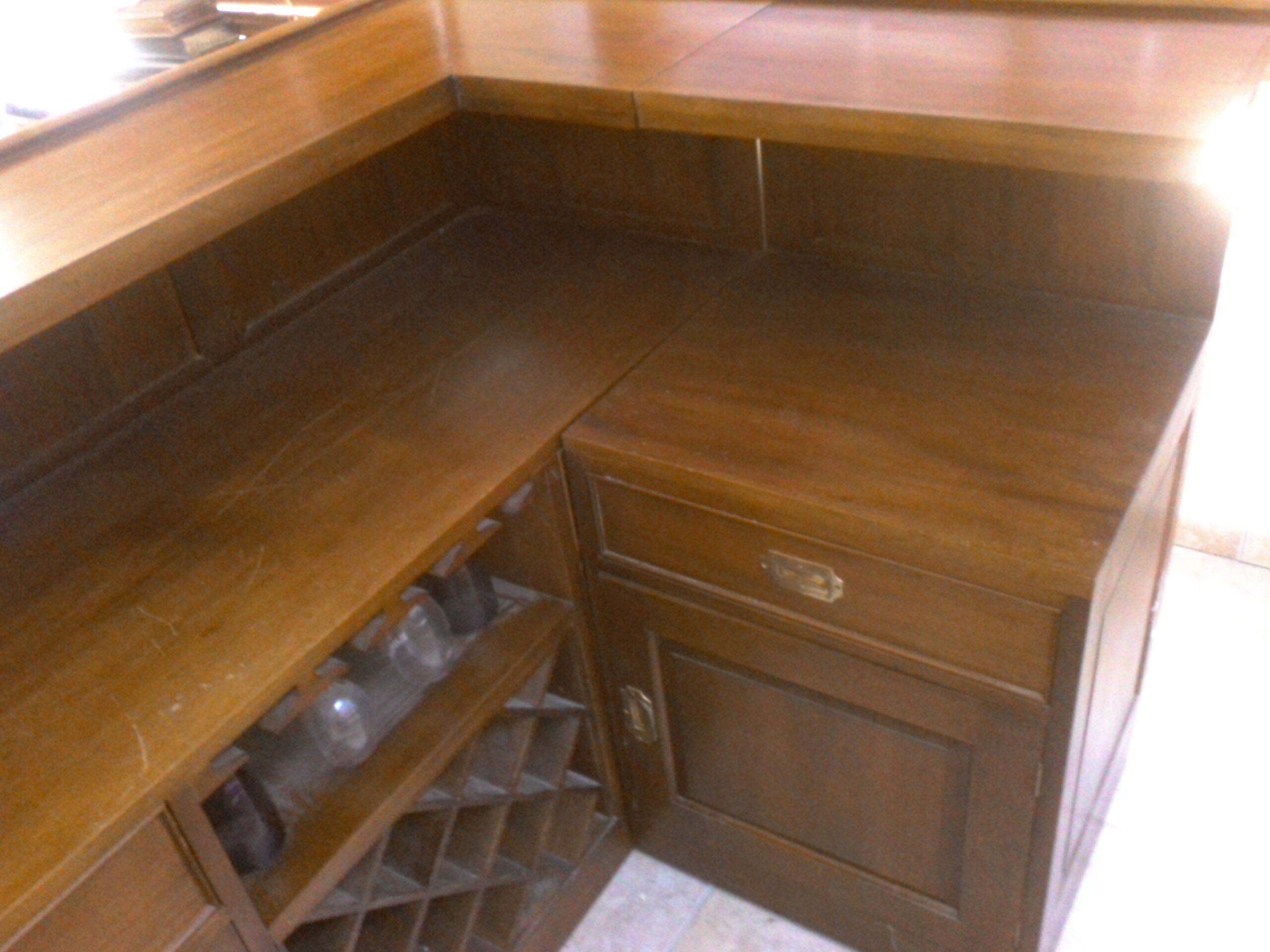Bar and stools in teak