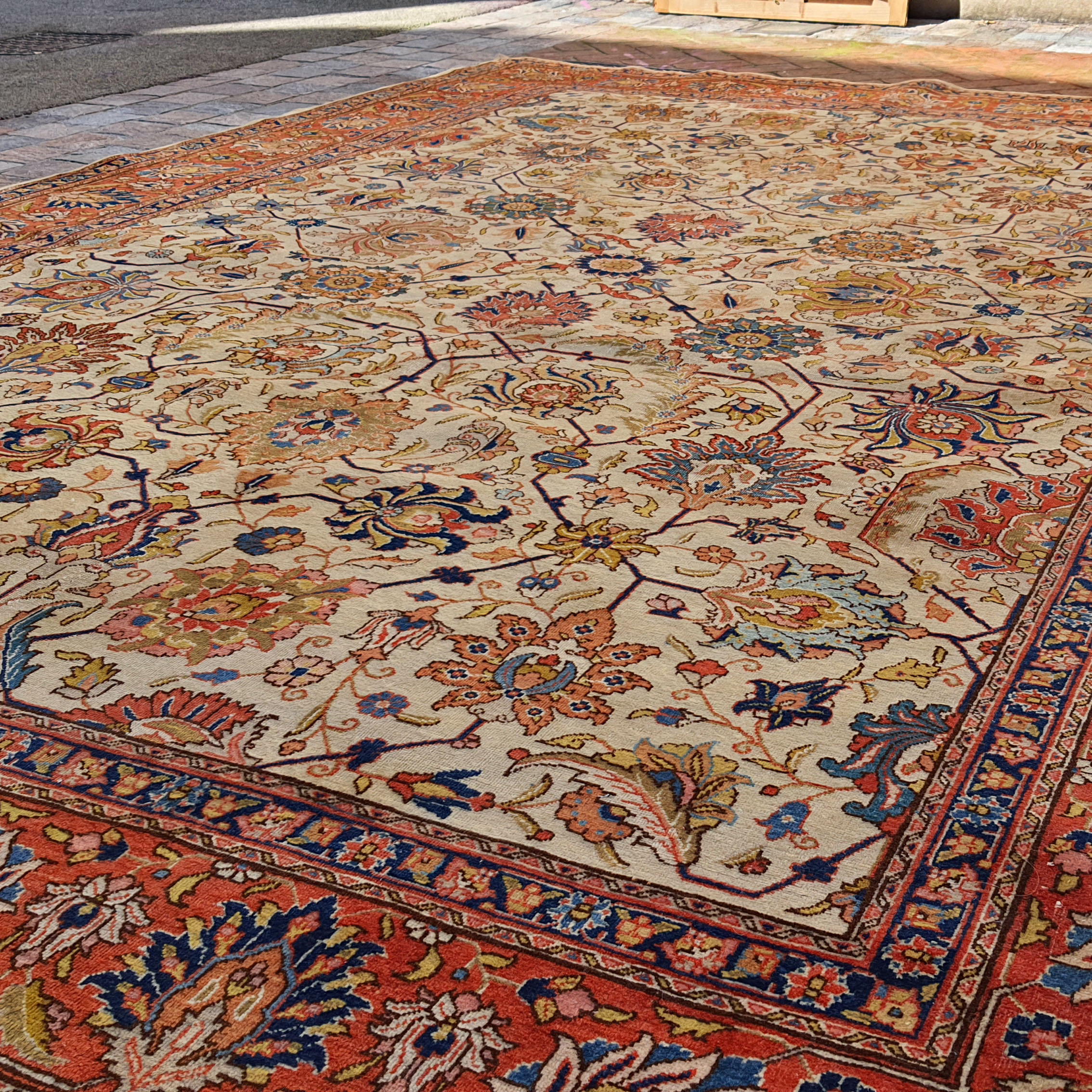 Tabriz iran carpet 383 x 284 cm handmade wool