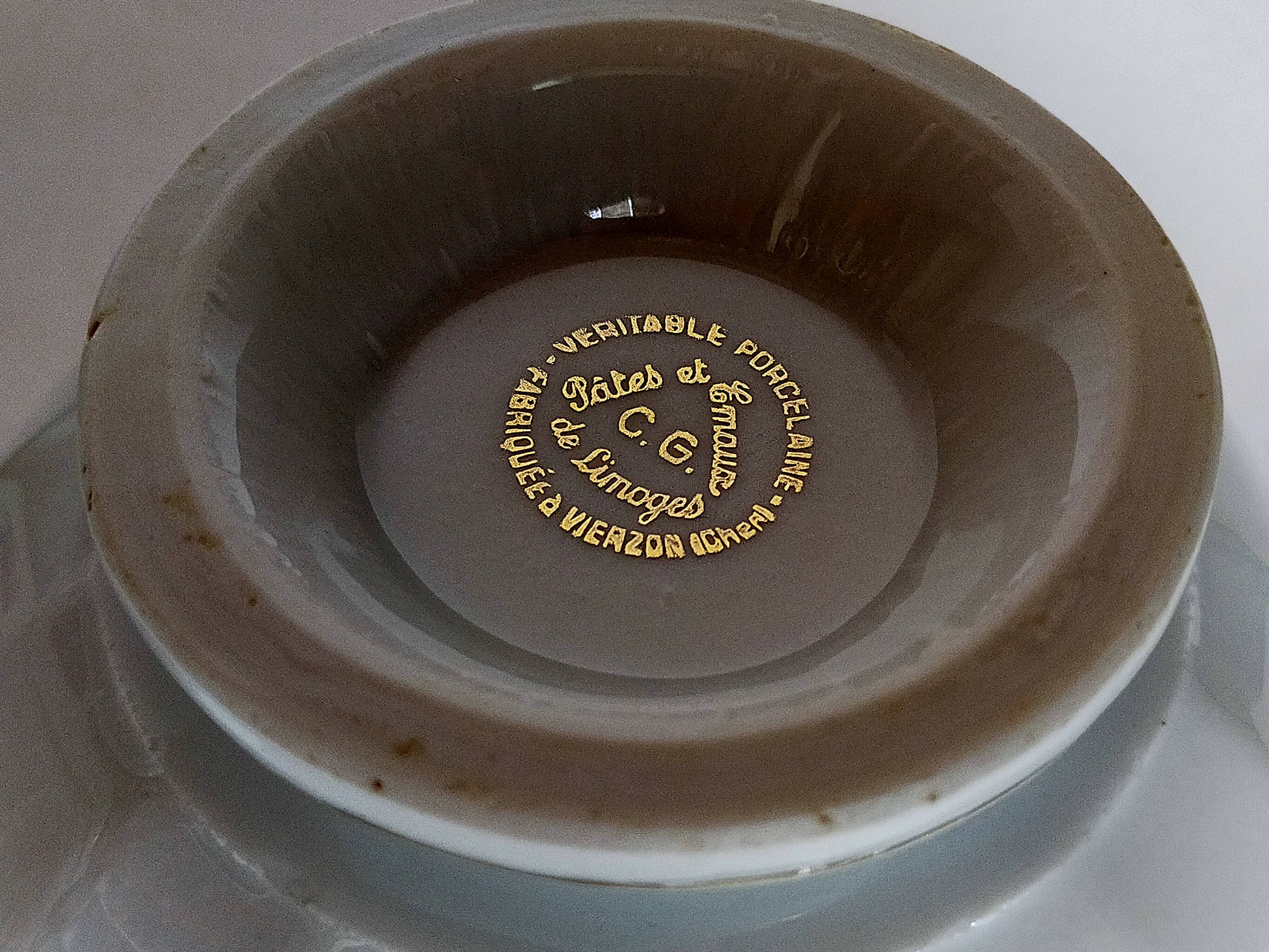 Five matching antique porcelain and earthenware bowls