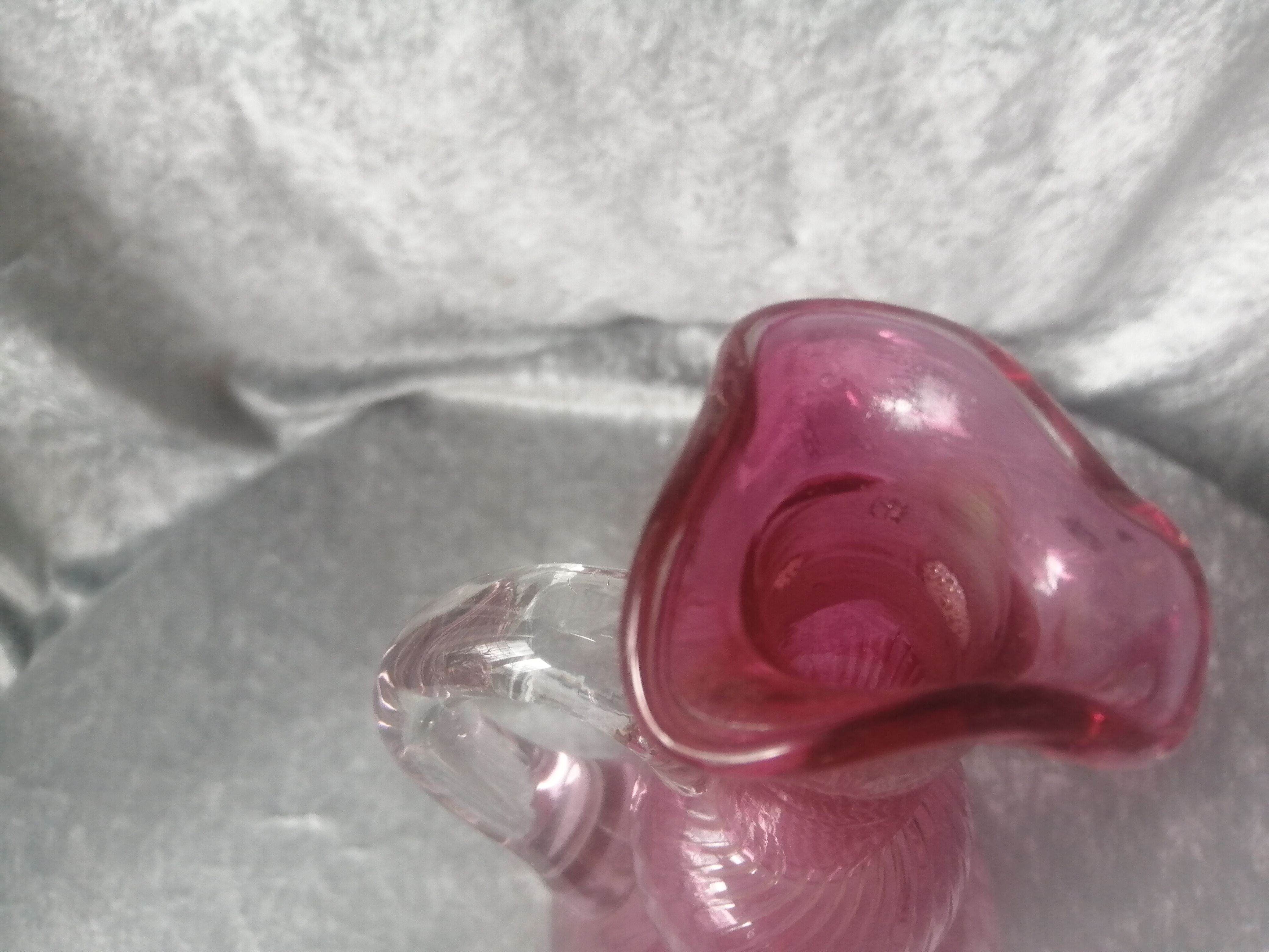 Carafe in blown glass color heart of pigeon