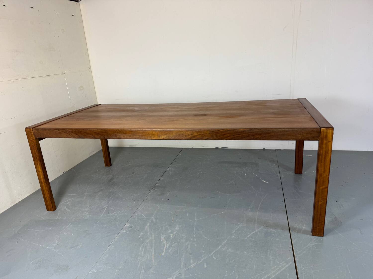 Grande table à manger en teck de style danois du milieu du siècle, années 1960