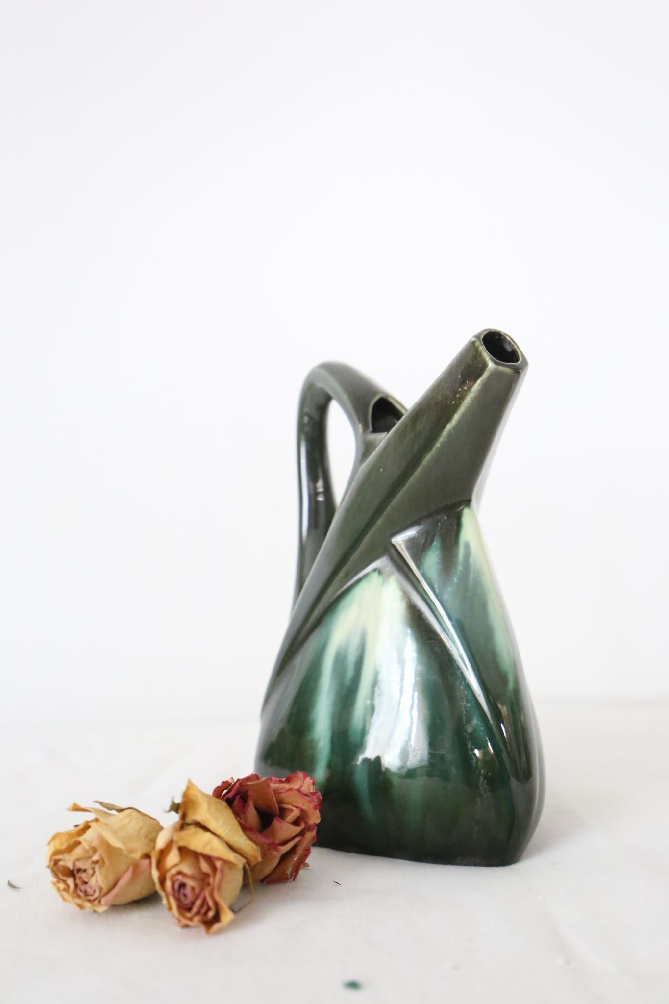 Cruche en céramique, forme cubique, vintage