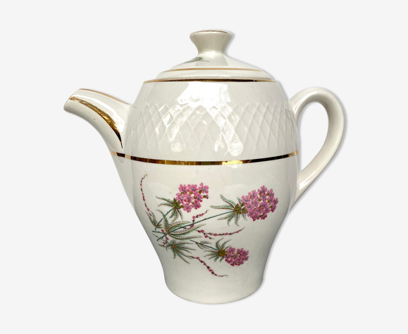 Théière ancienne en porcelaine