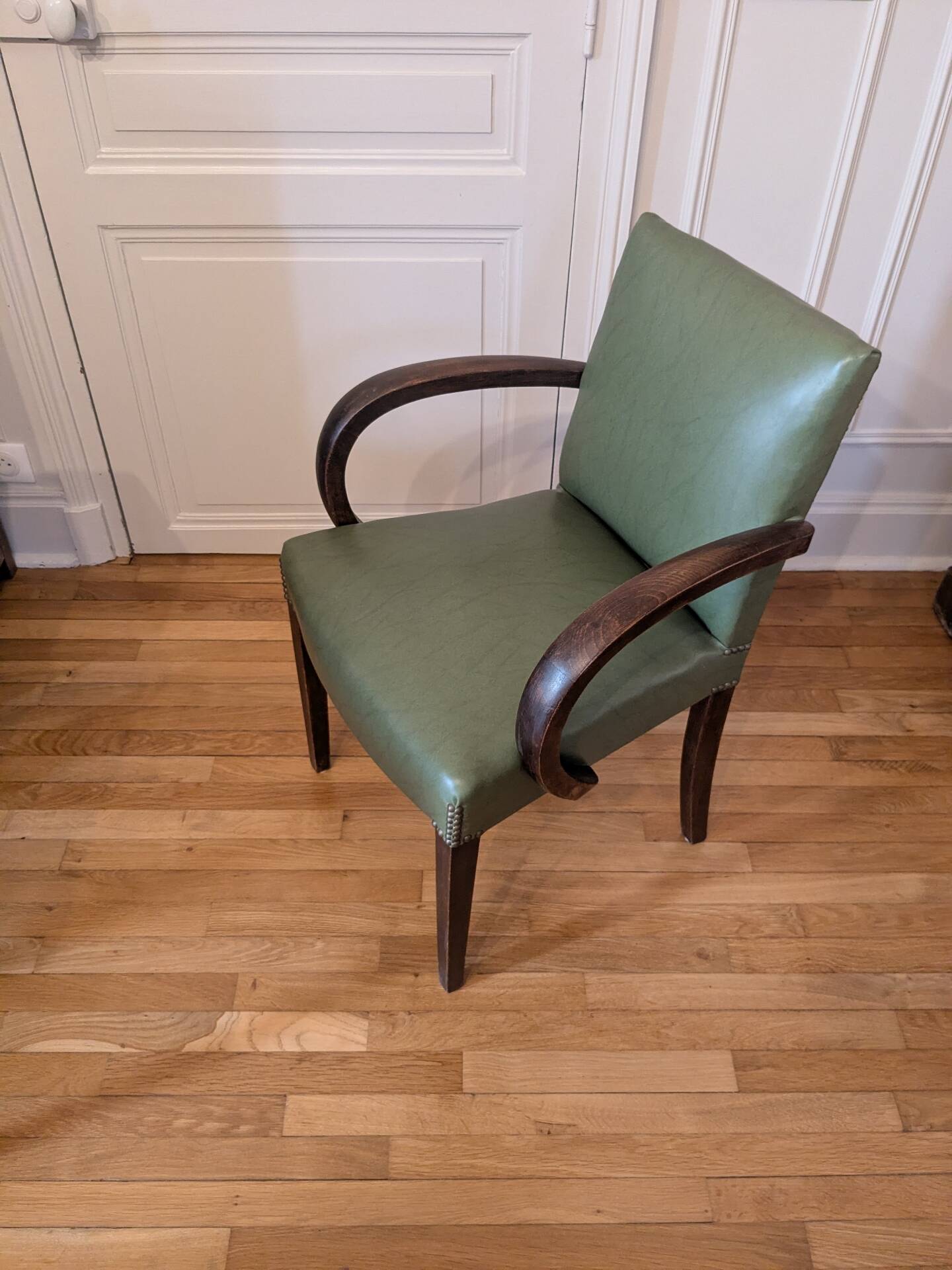 Bridge armchair