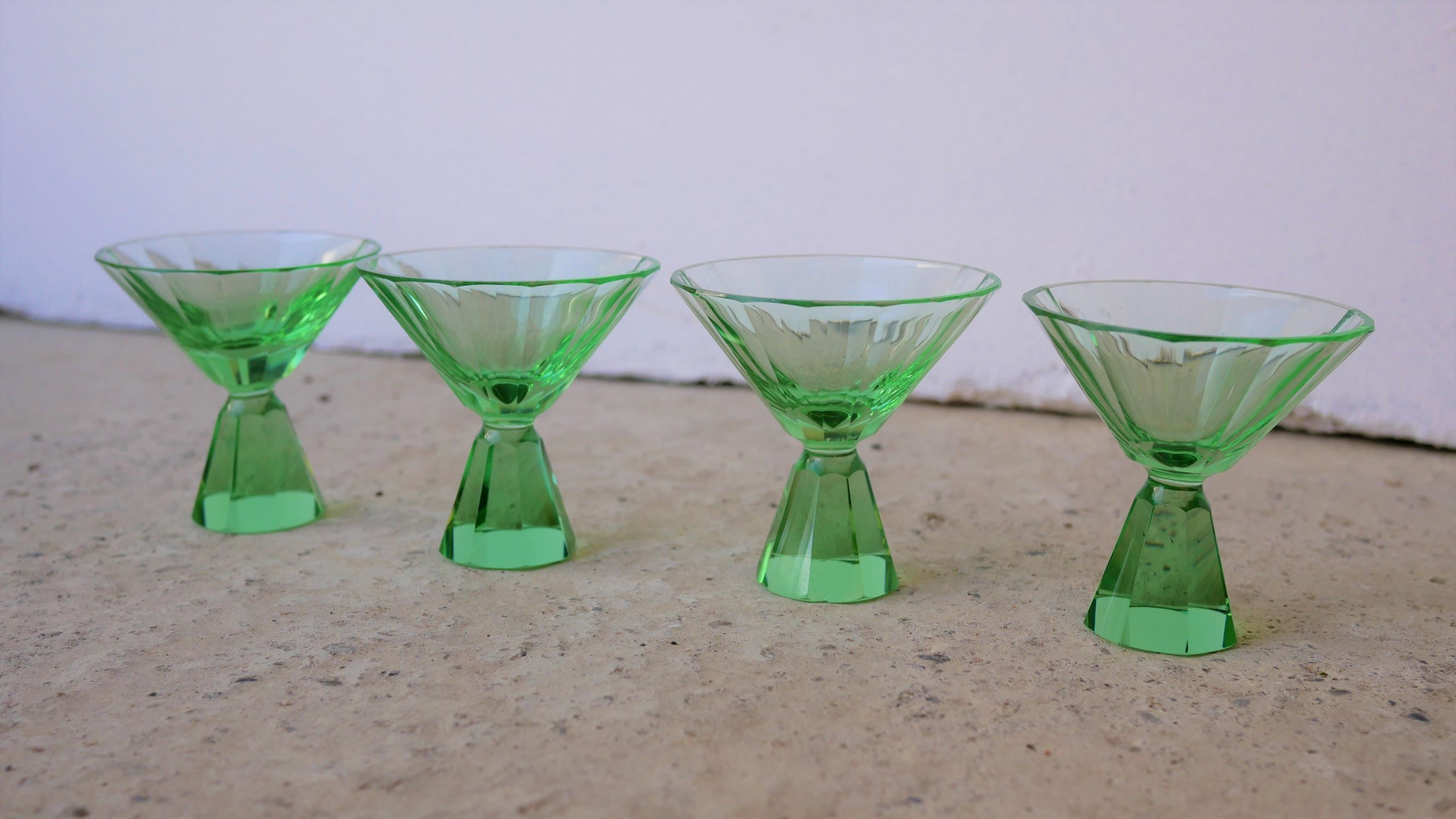 Series of 4 vintage crystal liqueur glasses