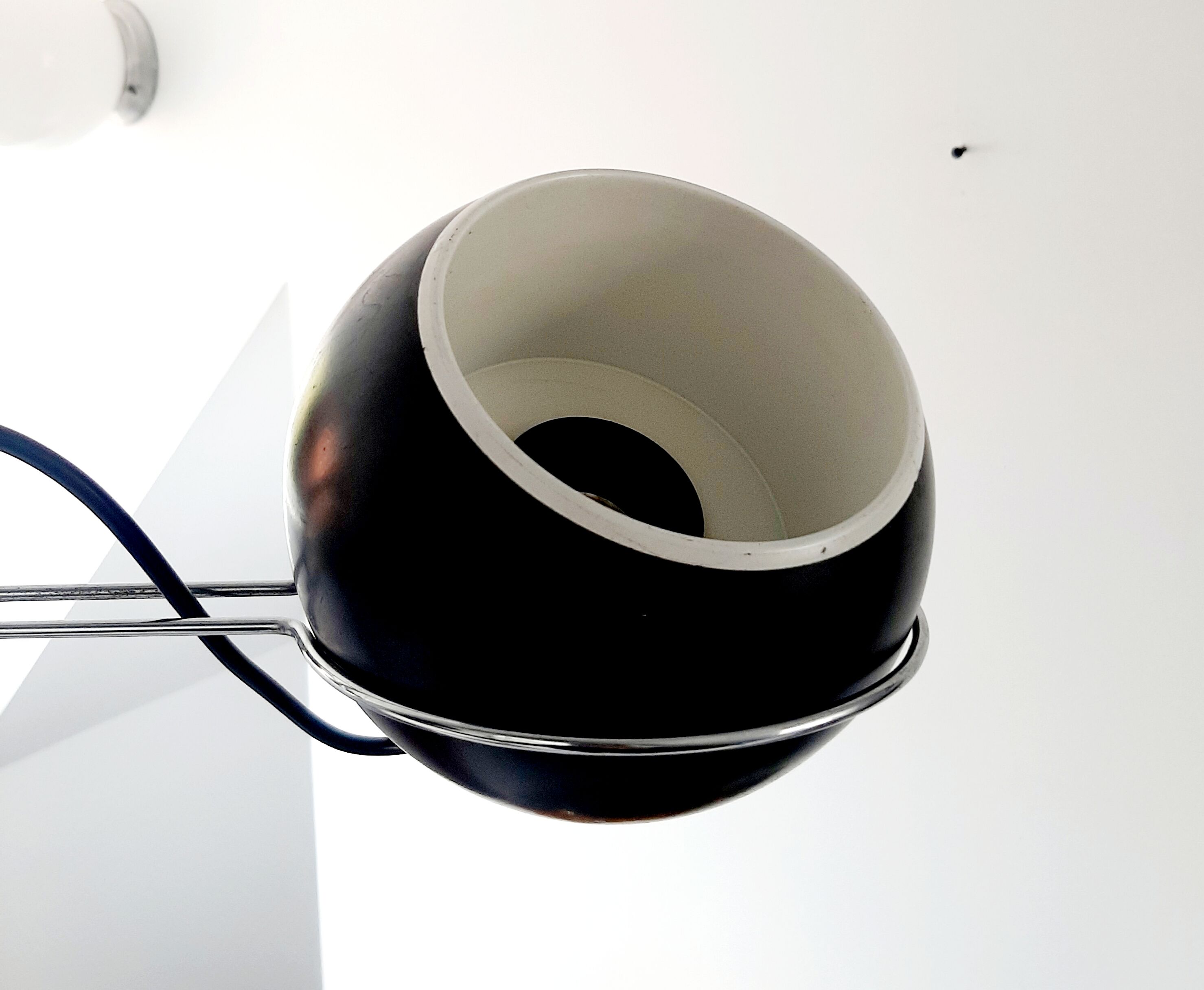 Suspension eyeball space age 70