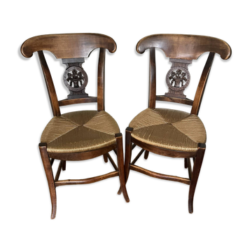 Pair of Directoire chairs in walnut, France circa 1810-1830