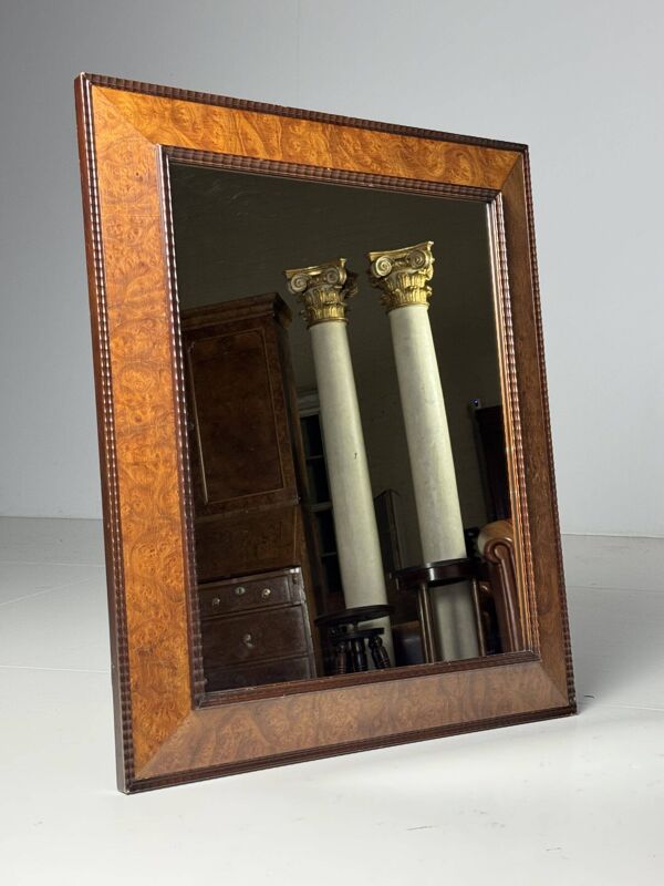 Miroir vintage à cadre cannelé