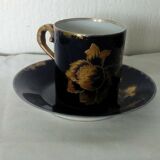 Tasse en porcelaine haviland bleu de sevres doree a l'or fin c.f.h g.d.m