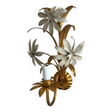 Vintage Hollywood Regency gold metal leaf wall sconce.