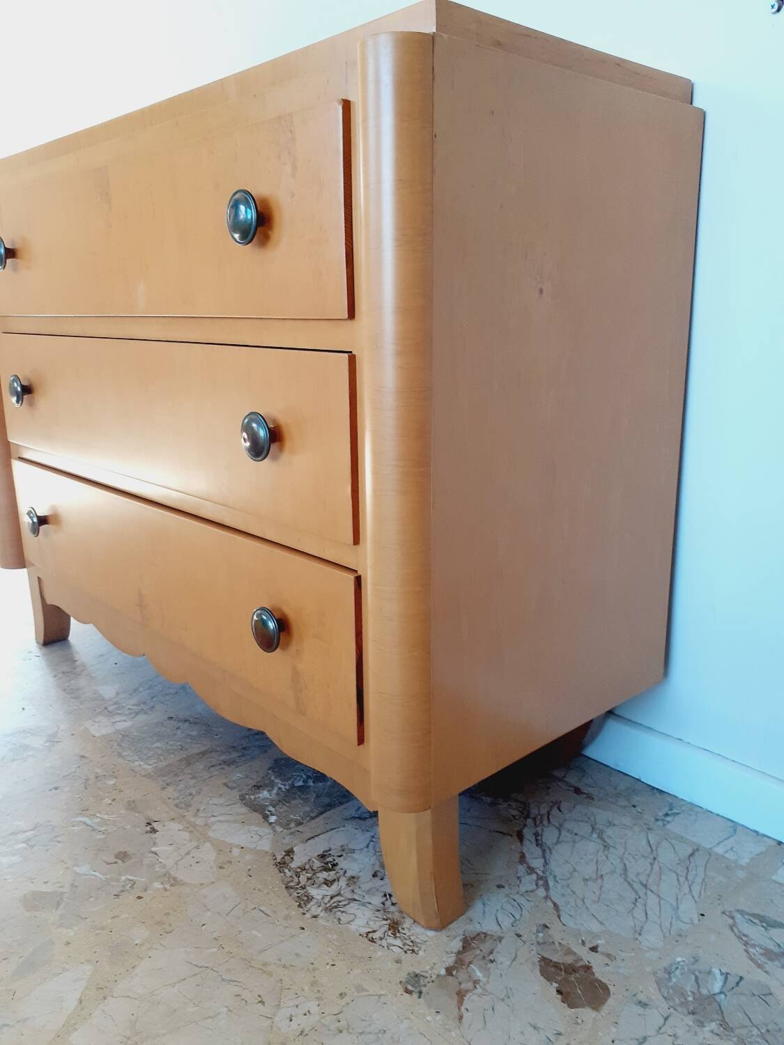 Art Deco chest of drawers