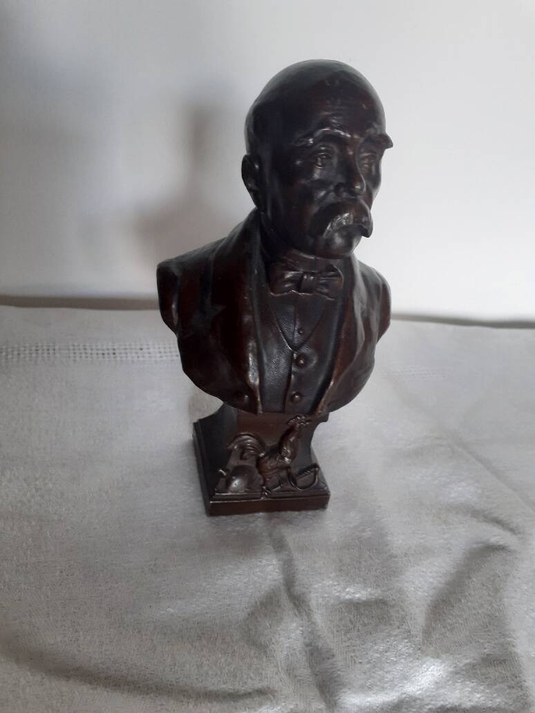 Bust Georges Clémenceau