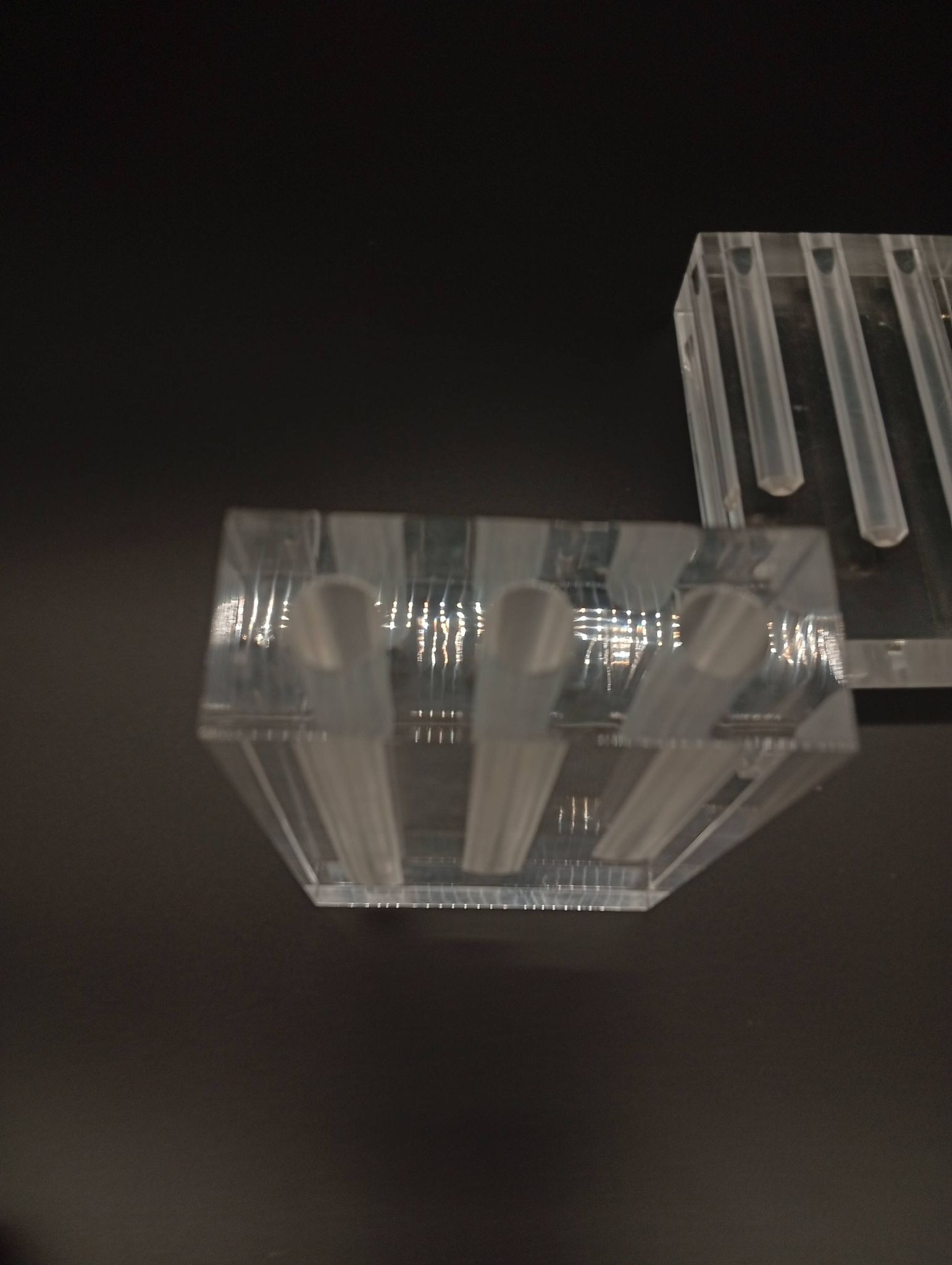 Duo Vase Bloc Résine Lucite Triple Cheminée Plexiglas Design Postmoderne