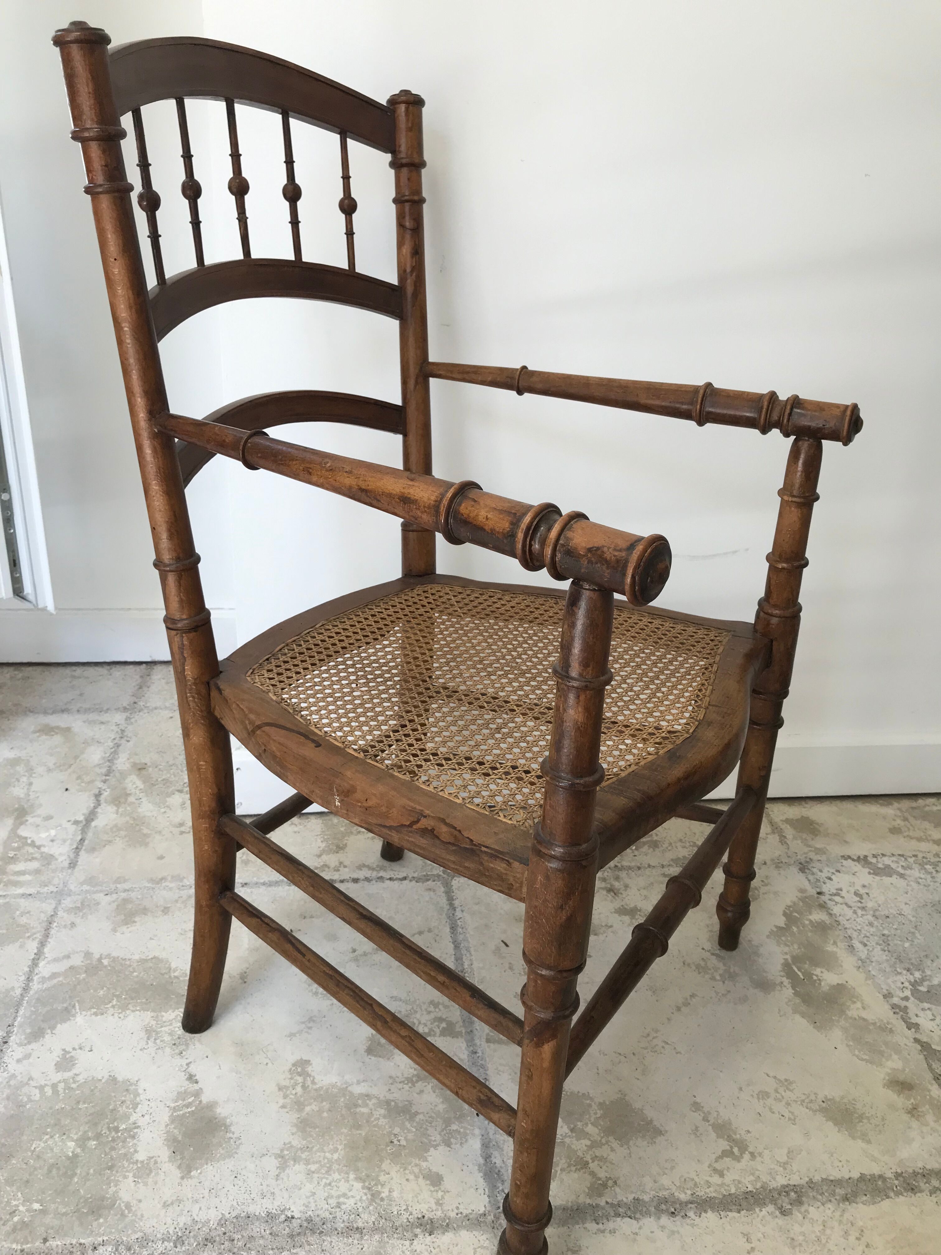 Canned armchair Art & Craft