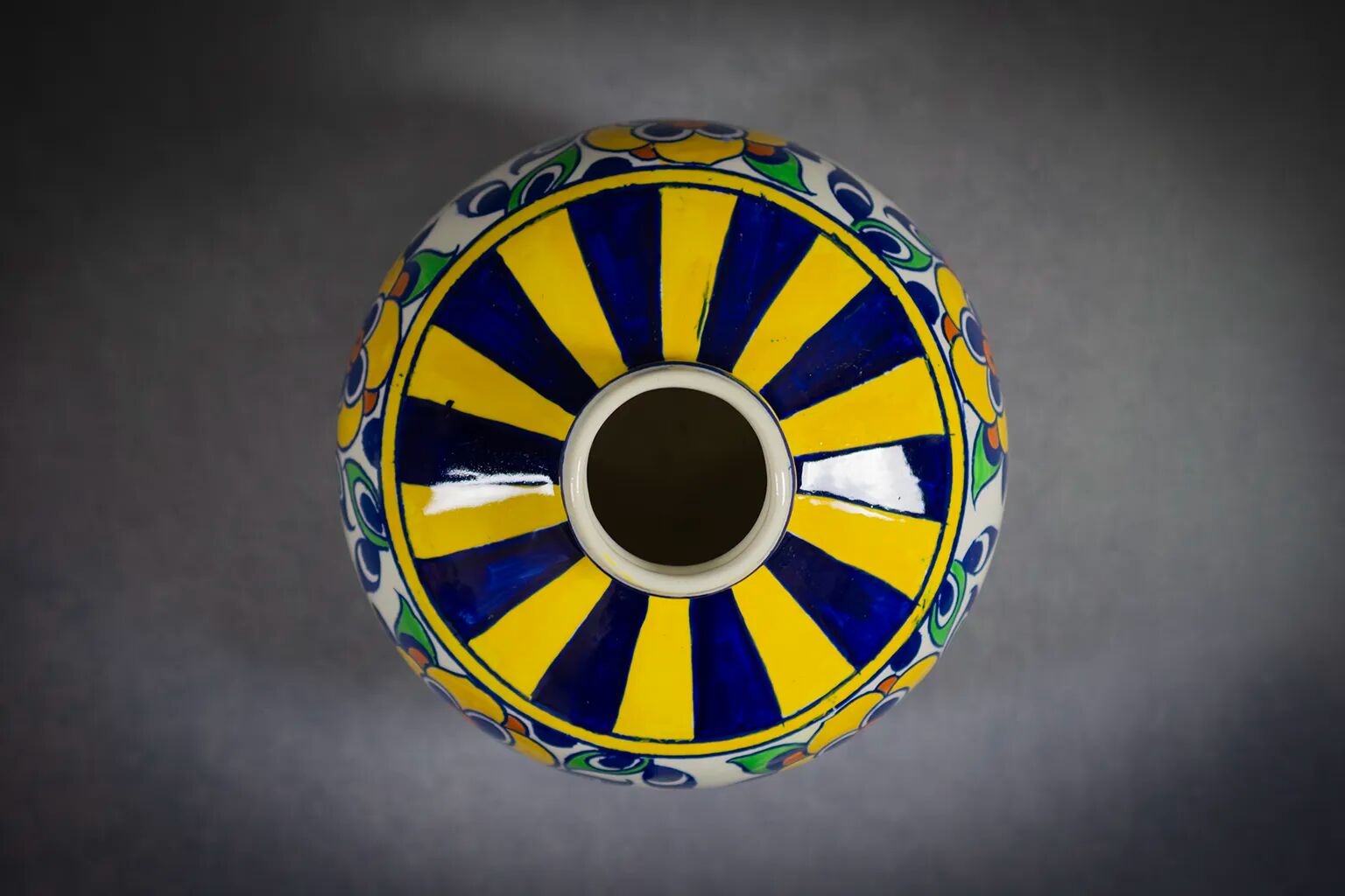 Art Deco vase by Charles Catteau for Boch Frères Keramis (D.1049)