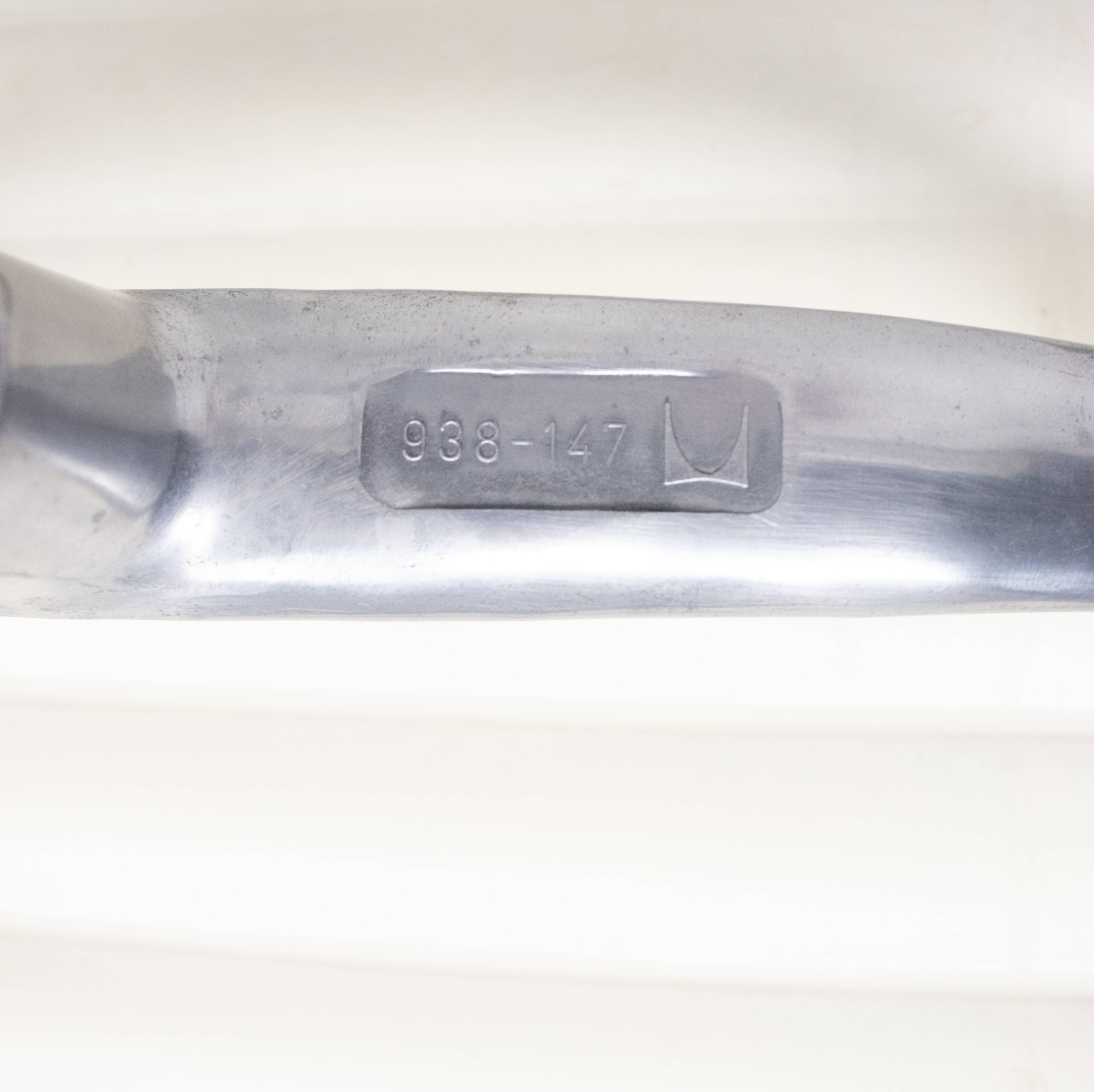 Eames Herman Miller Aluminum Chair EA101