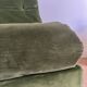 Chauffeuse basse vintage en velours vert